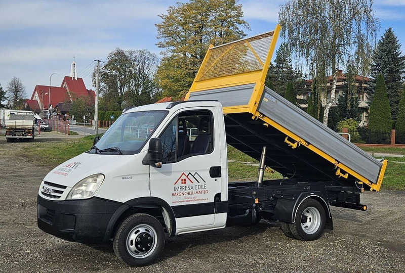 Iveco Daily 35c-15 3 way tipper - Kipper Transporter: das Bild 3 Iveco Daily 35c-15 3 way tipper - Kipper Transporter: das Bild 3