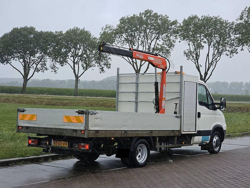 Iveco Daily 40C15 - Flatbed + crane - Pritsche Transporter, Autokran: das Bild 4 Iveco Daily 40C15 - Flatbed + crane - Pritsche Transporter, Autokran: das Bild 4