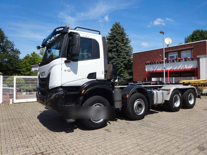 Iveco X-WAY 480 - Hook lift truck 8x4 - Abrollkipper: das Bild 2 Iveco X-WAY 480 - Hook lift truck 8x4 - Abrollkipper: das Bild 2