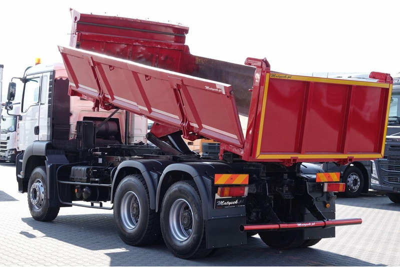 MAN TGA 33.390 / 6X4 / WYWROTKA 2 STRONNA / HYDROBURTA / MANUAL / SP - Kipper: das Bild 2 MAN TGA 33.390 / 6X4 / WYWROTKA 2 STRONNA / HYDROBURTA / MANUAL / SP - Kipper: das Bild 2