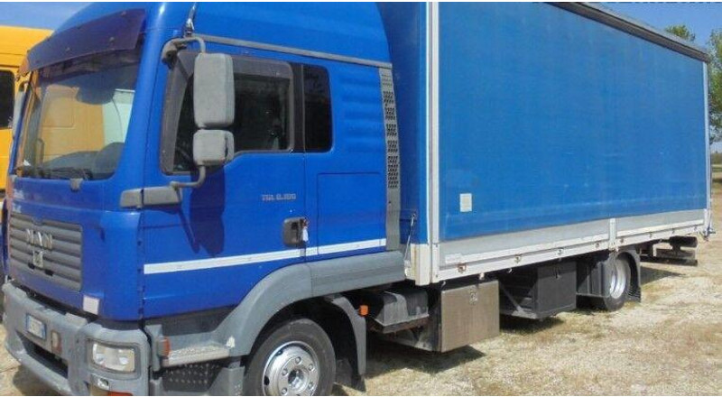 MAN TGL 8.180 P + P - Koffer LKW: das Bild 1 MAN TGL 8.180 P + P - Koffer LKW: das Bild 1