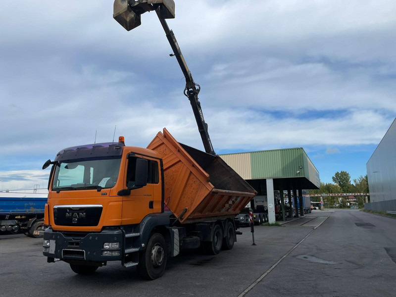 MAN TGS 26.360 Tipper + Crane Jonsered J 1090 - Kipper, Autokran: das Bild 4 MAN TGS 26.360 Tipper + Crane Jonsered J 1090 - Kipper, Autokran: das Bild 4