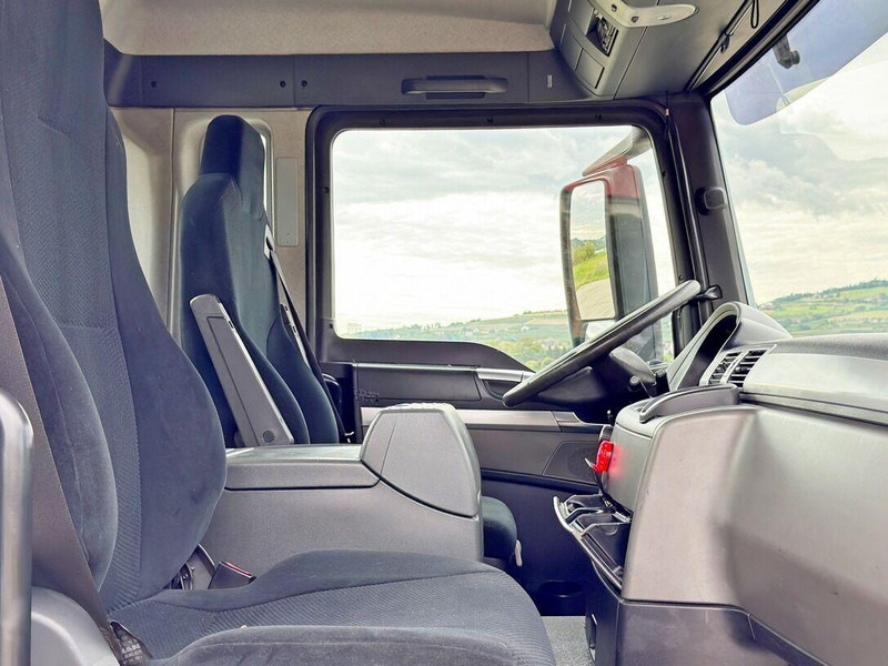 Pritsche LKW, Autokran MAN TGS 35.400*HIAB 377 E-5 HIPRO+JIB 70X-3FUNK /8x4: das Bild 12