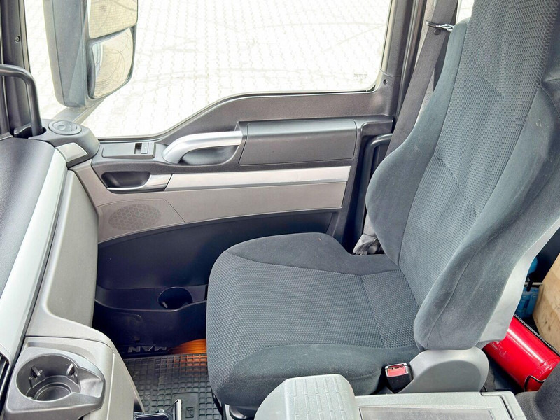 Pritsche LKW, Autokran MAN TGS 35.400*HIAB 377 E-5 HIPRO+JIB 70X-3FUNK /8x4: das Bild 11