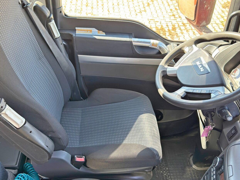 Pritsche LKW, Autokran MAN TGS 35.400* PK 26002 - EH D + FUNK /8x4: das Bild 12