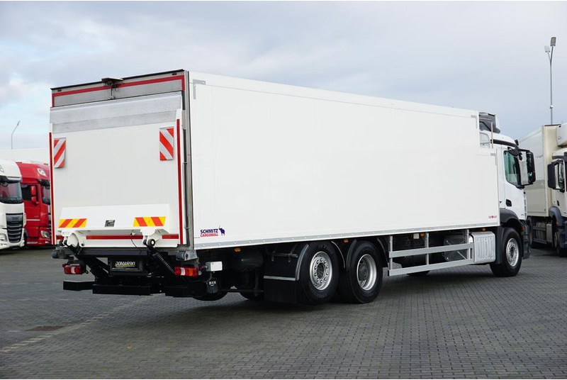 Mercedes-Benz ANTOS / 2535 / EURO 6 / CHŁODNIA + WINDA / 23 PALETY / OŚ SKRĘTN - Kühlkoffer LKW: das Bild 5 Mercedes-Benz ANTOS / 2535 / EURO 6 / CHŁODNIA + WINDA / 23 PALETY / OŚ SKRĘTN - Kühlkoffer LKW: das Bild 5