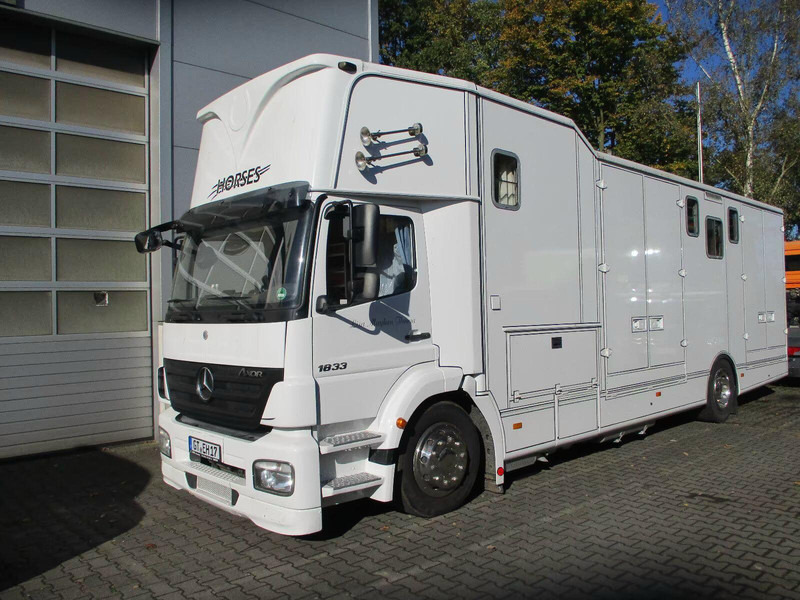 Mercedes-Benz Axor 1833 - Horse transporter - Pferdetransporter: das Bild 1 Mercedes-Benz Axor 1833 - Horse transporter - Pferdetransporter: das Bild 1