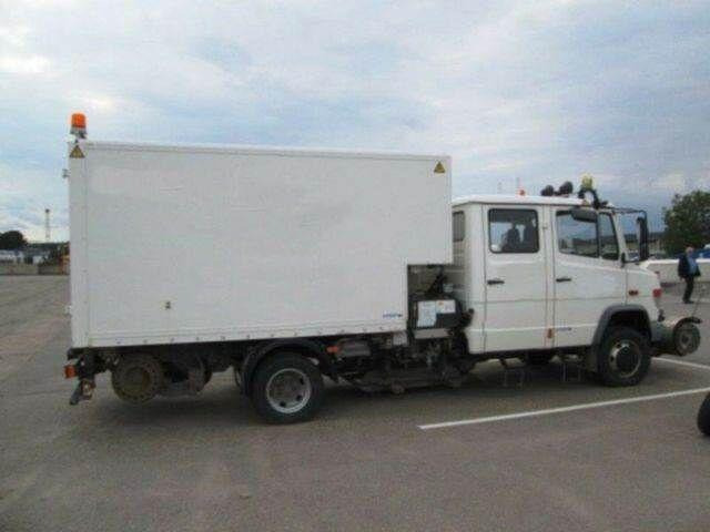 Mercedes-Benz VARIO Schörling RAIL ROAD Two Way Schienen - Koffer LKW: das Bild 3 Mercedes-Benz VARIO Schörling RAIL ROAD Two Way Schienen - Koffer LKW: das Bild 3