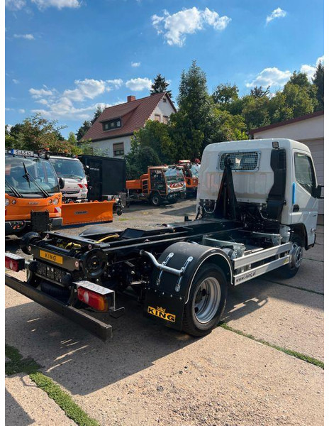 Mitsubishi Fuso Canter 6S15 - Abrollkipper: das Bild 3 Mitsubishi Fuso Canter 6S15 - Abrollkipper: das Bild 3