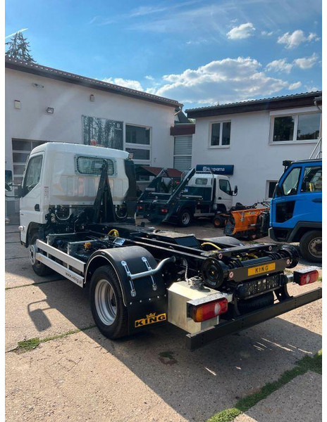 Mitsubishi Fuso Canter 6S15 - Abrollkipper: das Bild 4 Mitsubishi Fuso Canter 6S15 - Abrollkipper: das Bild 4