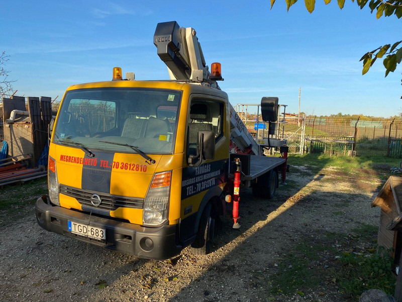 Nissan Cabstar 35.12 - ISOLI PT 225 aerial working platform 22,5m - 3,5 - LKW mit Arbeitsbühne: das Bild 2 Nissan Cabstar 35.12 - ISOLI PT 225 aerial working platform 22,5m - 3,5 - LKW mit Arbeitsbühne: das Bild 2