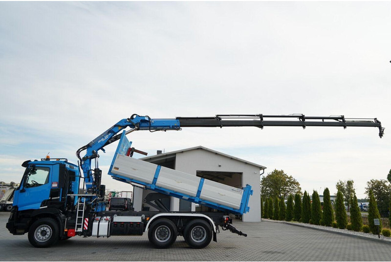 Renault C 430 - Kipper, Autokran: das Bild 3 Renault C 430 - Kipper, Autokran: das Bild 3