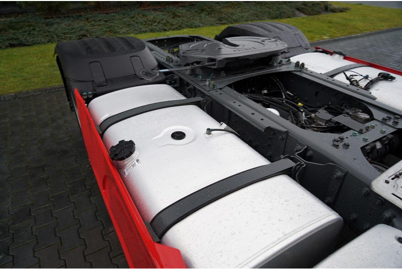 Sattelzugmaschine DAF XF 480 / LOW DECK / SUPER SPACE CAB / MEGA / 2021: das Bild 17