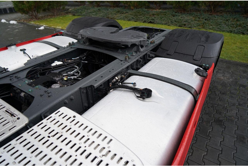 Sattelzugmaschine DAF XF 480 / LOW DECK / SUPER SPACE CAB / MEGA / 2021: das Bild 12