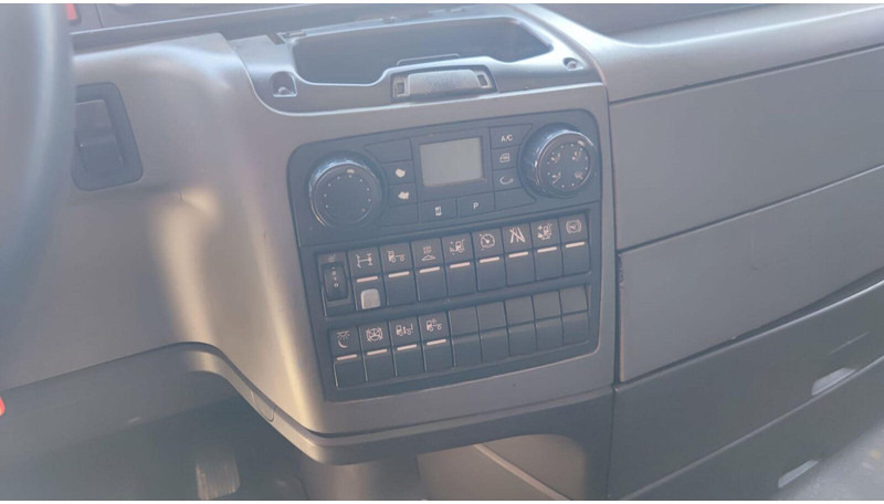 MAN TGX Lowdeck - MEGA - Sattelzugmaschine: das Bild 5 MAN TGX Lowdeck - MEGA - Sattelzugmaschine: das Bild 5