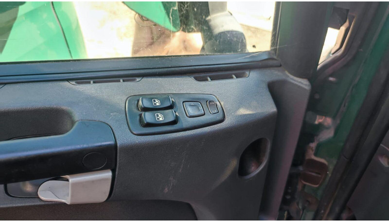 Scania R360 Tractor - Sattelzugmaschine: das Bild 3 Scania R360 Tractor - Sattelzugmaschine: das Bild 3