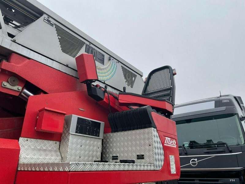 Scania P94-300 Emelőkosaras 33m - LKW mit Arbeitsbühne: das Bild 5 Scania P94-300 Emelőkosaras 33m - LKW mit Arbeitsbühne: das Bild 5