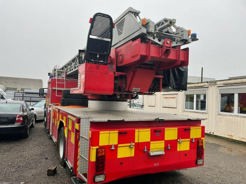 Scania P94-300 Emelőkosaras 33m - LKW mit Arbeitsbühne: das Bild 4 Scania P94-300 Emelőkosaras 33m - LKW mit Arbeitsbühne: das Bild 4