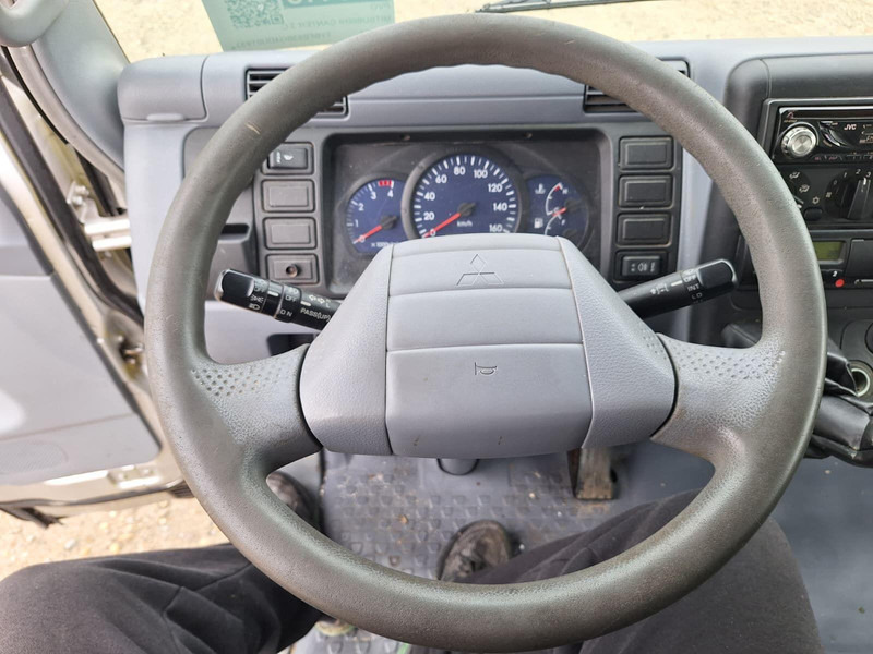 Transporter Mitsubishi Canter 3,0 d BE Clixtar Trekker + Veldhuizen BE Clixtar Pritsch: das Bild 9 Transporter Mitsubishi Canter 3,0 d BE Clixtar Trekker + Veldhuizen BE Clixtar Pritsch: das Bild 9