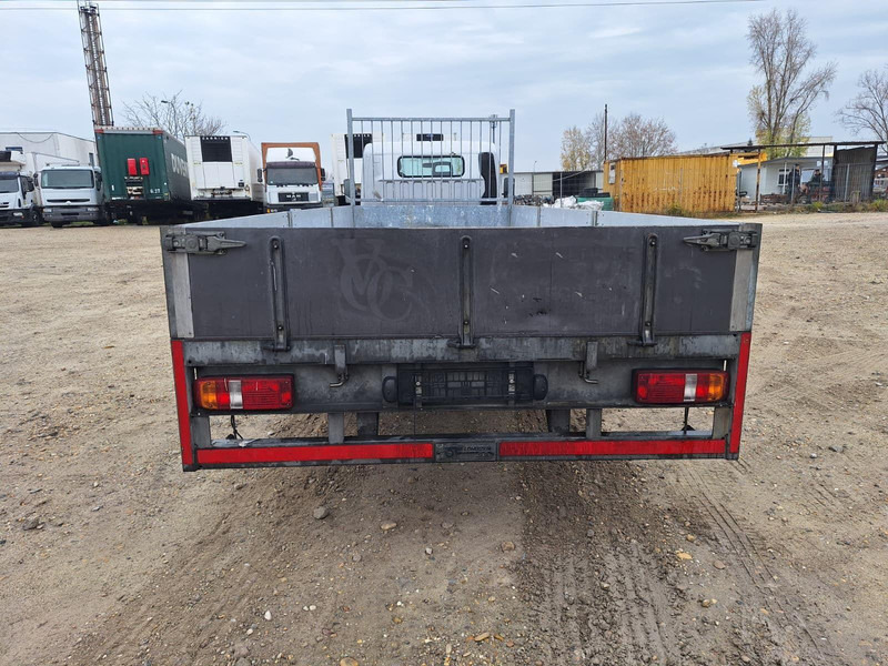 Transporter Mitsubishi Canter 3,0 d BE Clixtar Trekker + Veldhuizen BE Clixtar Pritsch: das Bild 7 Transporter Mitsubishi Canter 3,0 d BE Clixtar Trekker + Veldhuizen BE Clixtar Pritsch: das Bild 7