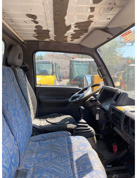 Nissan Cabstar Lifting basket 22 m - Transporter: das Bild 3 Nissan Cabstar Lifting basket 22 m - Transporter: das Bild 3