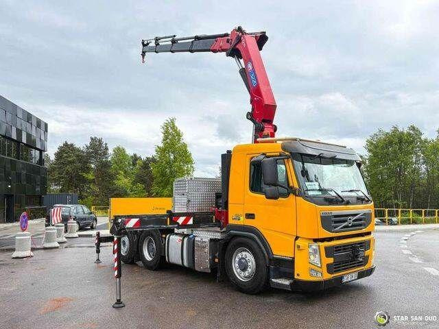 Volvo FM 460 6x4x4 HMF 3220 Crane HDS - Pritsche LKW, Autokran: das Bild 2 Volvo FM 460 6x4x4 HMF 3220 Crane HDS - Pritsche LKW, Autokran: das Bild 2