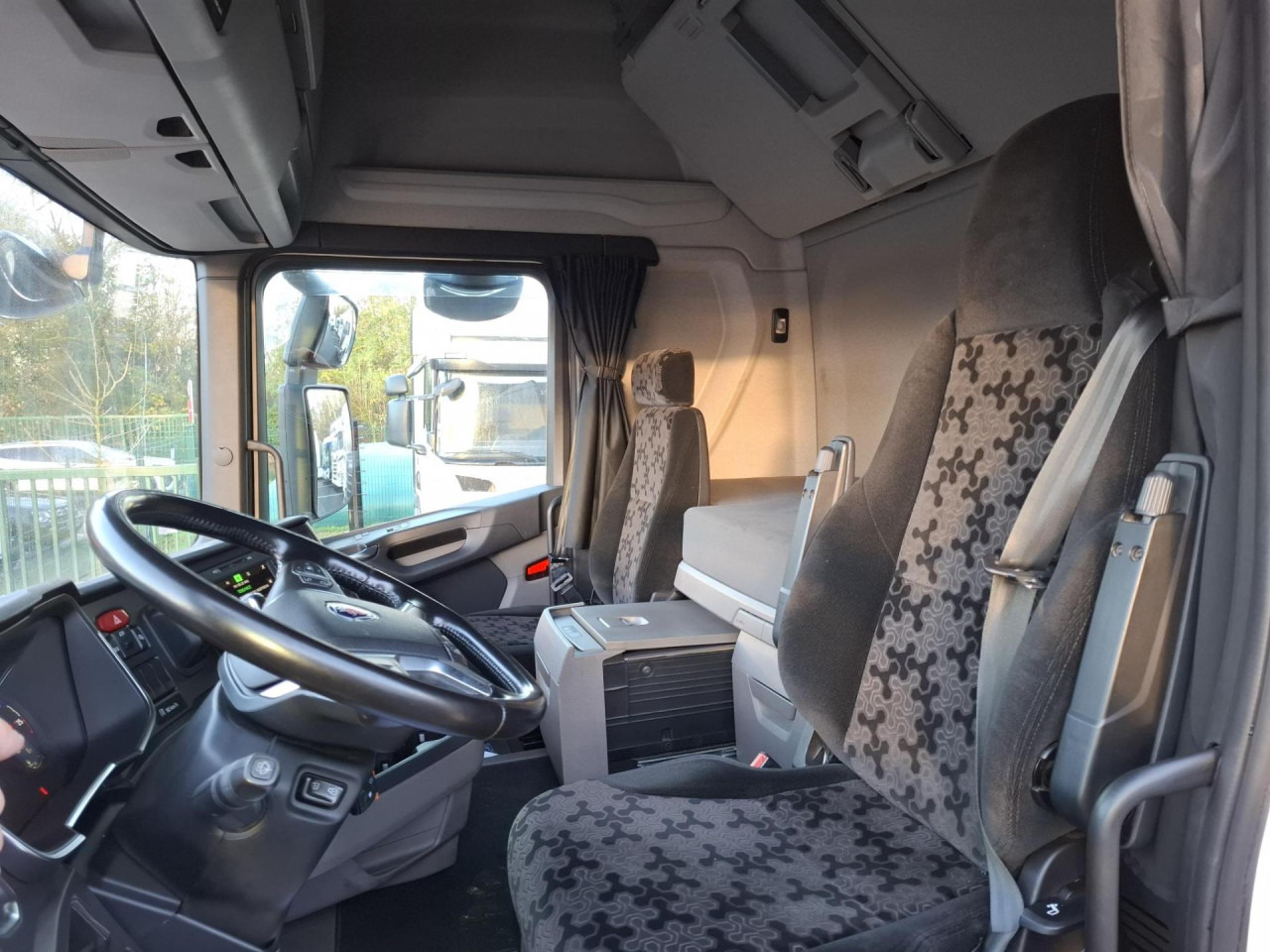 Sattelzugmaschine SCANIA SCANIA R500 CR20H: das Bild 12 Sattelzugmaschine SCANIA SCANIA R500 CR20H: das Bild 12