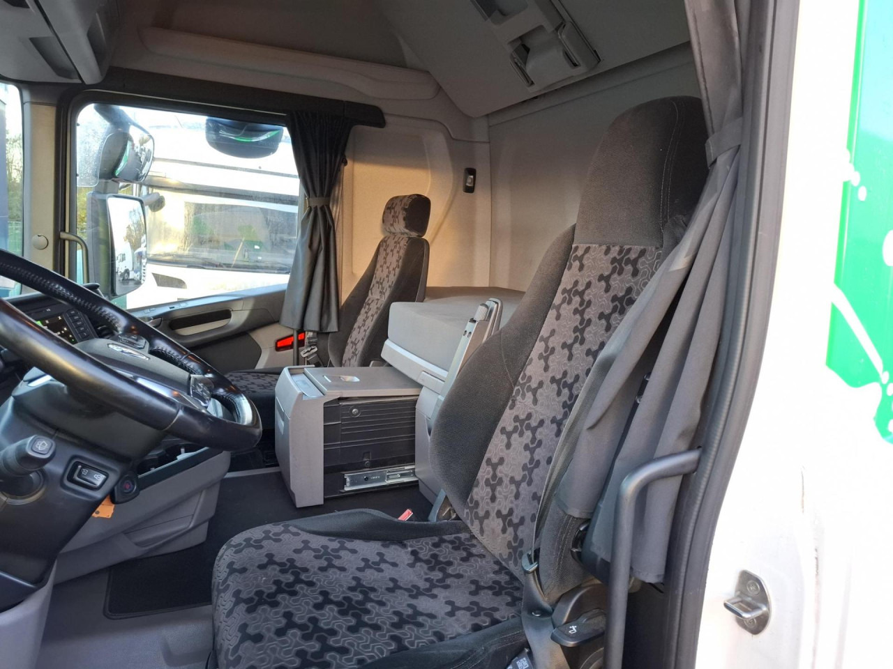 SCANIA SCANIA R500 CR20H - Sattelzugmaschine: das Bild 2 SCANIA SCANIA R500 CR20H - Sattelzugmaschine: das Bild 2