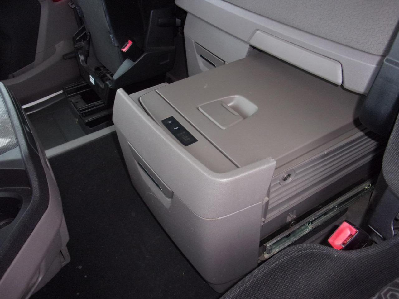 SCANIA R 410 A4x2NA - Sattelzugmaschine: das Bild 3 SCANIA R 410 A4x2NA - Sattelzugmaschine: das Bild 3