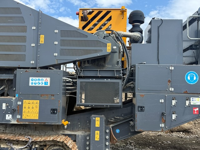 Tesab 800i - Backenbrecher: das Bild 5 Tesab 800i - Backenbrecher: das Bild 5