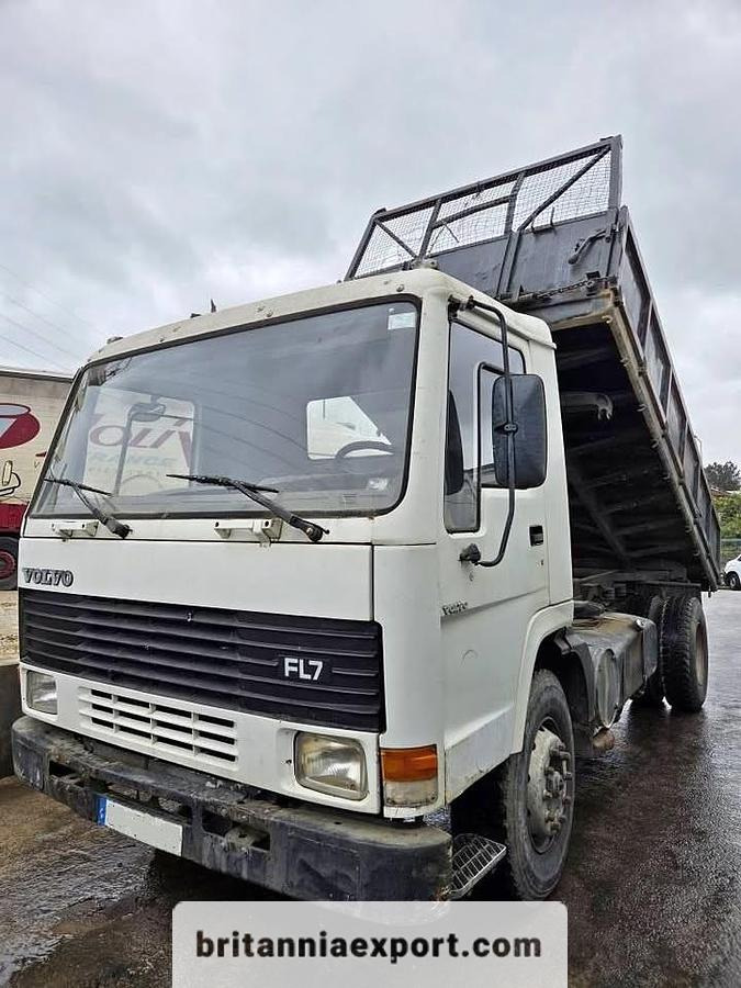 VOLVO FL7 260 HP 6 Cylinder | 19 Ton 3-Way Tipper Truck - Kipper: das Bild 1 VOLVO FL7 260 HP 6 Cylinder | 19 Ton 3-Way Tipper Truck - Kipper: das Bild 1
