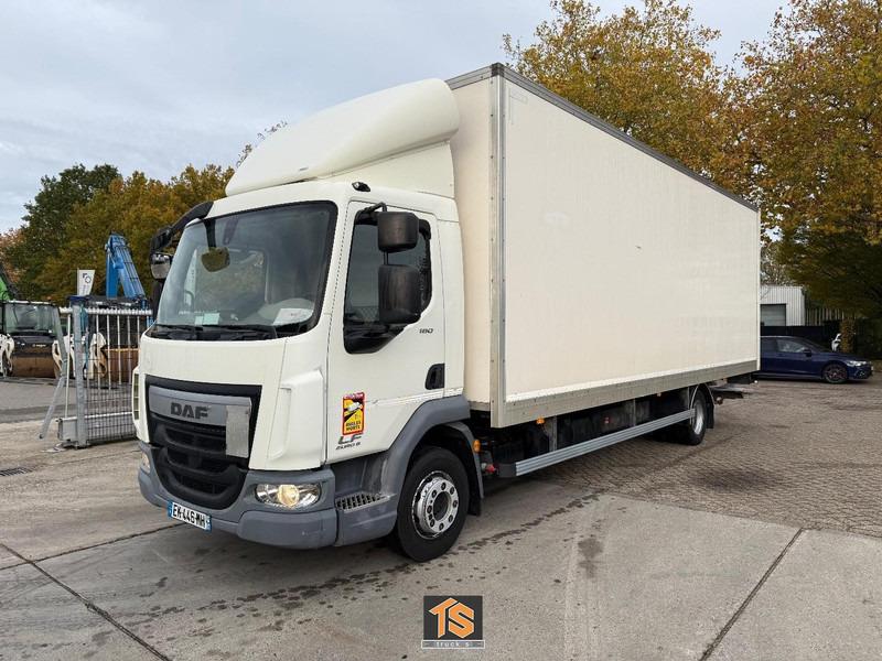 DAF LF180 12 TON - LADEBORDWAND - TOP TRUCK - Koffer LKW: das Bild 1 DAF LF180 12 TON - LADEBORDWAND - TOP TRUCK - Koffer LKW: das Bild 1