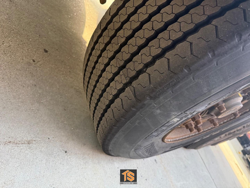 Krone COOL LINER CARRIER VECTOR 1550 - DISC BRAKES - TOP! - Kühlkoffer Auflieger: das Bild 3 Krone COOL LINER CARRIER VECTOR 1550 - DISC BRAKES - TOP! - Kühlkoffer Auflieger: das Bild 3