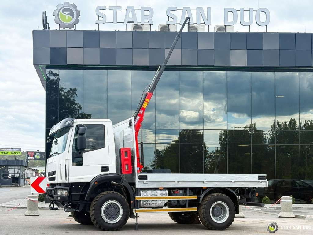 Iveco Eurocargo 4x4 HMF 202 Euro 6 mileage: 76,000 k - Autokran: das Bild 1 Iveco Eurocargo 4x4 HMF 202 Euro 6 mileage: 76,000 k - Autokran: das Bild 1