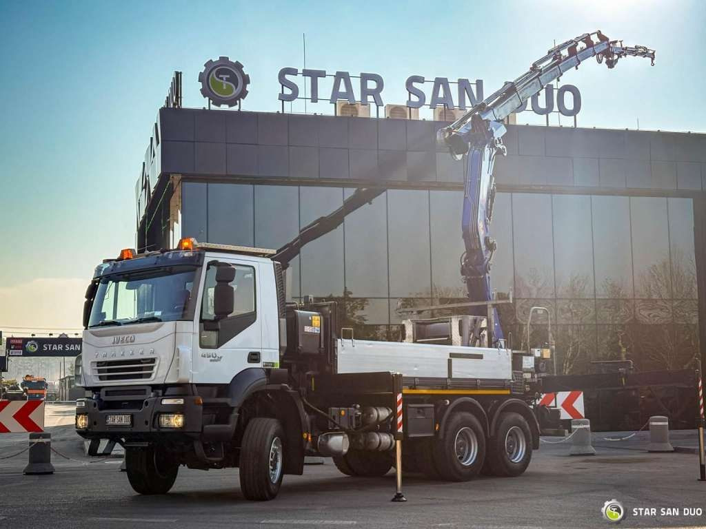 Iveco TRAKKER 450 6x6 PM41S FLY JIB Crane Kipper - Autokran: das Bild 1 Iveco TRAKKER 450 6x6 PM41S FLY JIB Crane Kipper - Autokran: das Bild 1