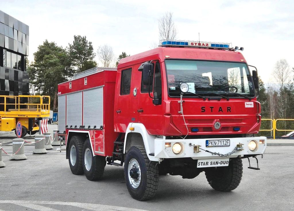 MAN 6x6 STAR Firetruck Feuerwehr - Feuerwehrfahrzeug: das Bild 2 MAN 6x6 STAR Firetruck Feuerwehr - Feuerwehrfahrzeug: das Bild 2