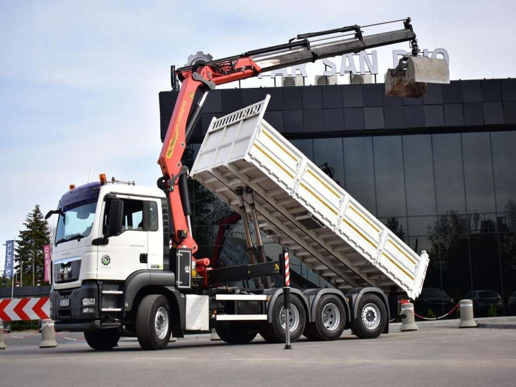 MAN  TGS 35.400 8X4 PALFINGER PK 33002 CRANE KIPPER – Leasing MAN  TGS 35.400 8X4 PALFINGER PK 33002 CRANE KIPPER: das Bild 13