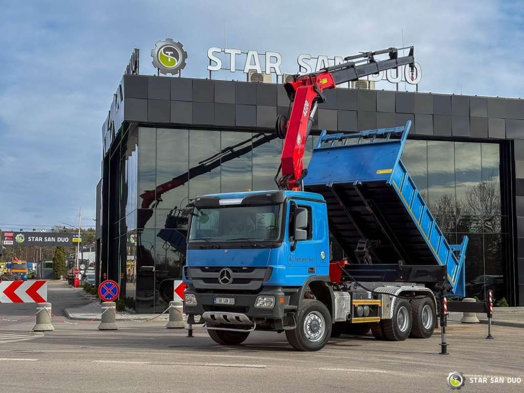 Mercedes-Benz ACTROS 3341 6x6 HMF 4220 K4 CRANE KIPPER - Kipper: das Bild 1 Mercedes-Benz ACTROS 3341 6x6 HMF 4220 K4 CRANE KIPPER - Kipper: das Bild 1