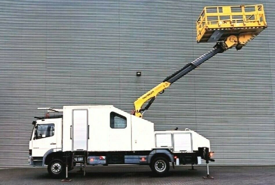 Mercedes-Benz ATEGO 1323 PK 8000T RAIL Platform - LKW mit Arbeitsbühne: das Bild 1 Mercedes-Benz ATEGO 1323 PK 8000T RAIL Platform - LKW mit Arbeitsbühne: das Bild 1