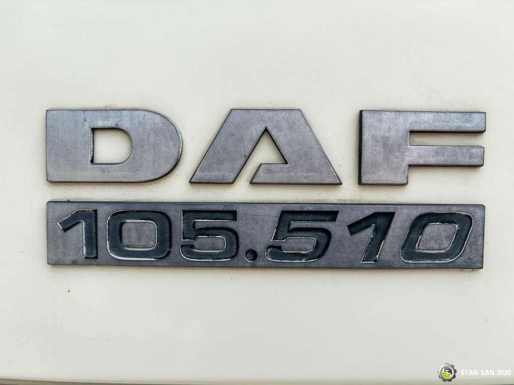 Sattelzugmaschine DAF  XF 105.510 8x4 FASSI F800 XP Crane Fifth wheel: das Bild 28