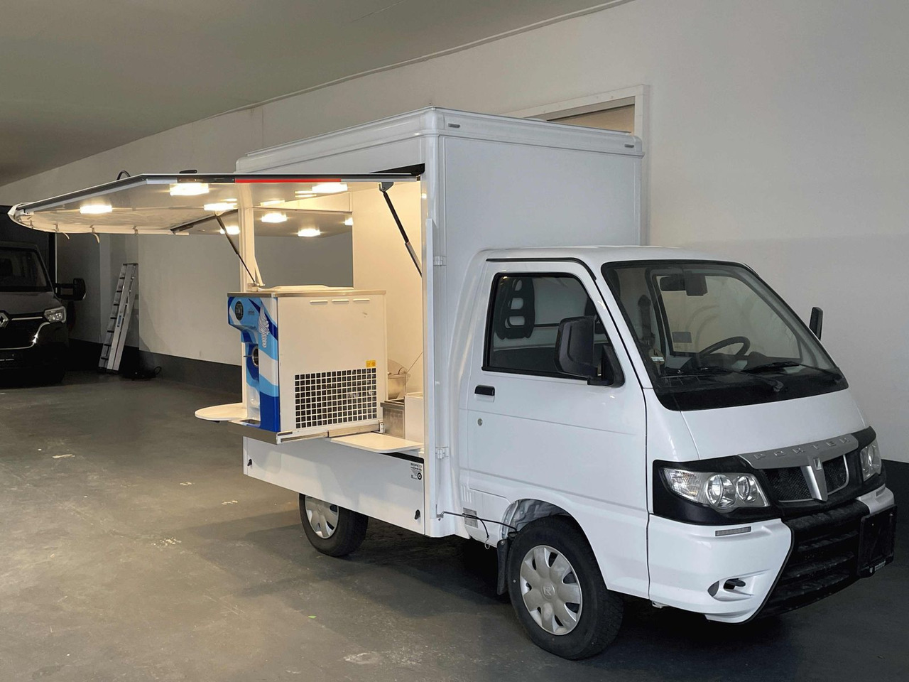 Piaggio Porter - Verkaufsfahrzeug: das Bild 4 Piaggio Porter - Verkaufsfahrzeug: das Bild 4