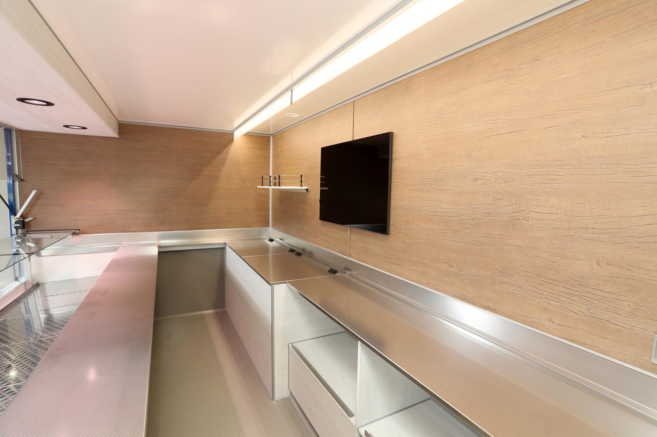 Verkaufsanhänger BORCO HÖHNS - Verkaufsanhänger: das Bild 3 Verkaufsanhänger BORCO HÖHNS - Verkaufsanhänger: das Bild 3