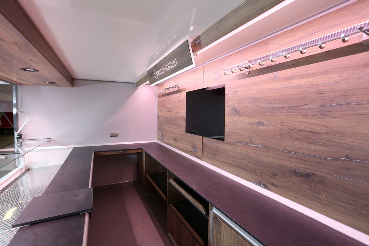 Verkaufsanhänger BORCO HÖHNS - Verkaufsanhänger: das Bild 5 Verkaufsanhänger BORCO HÖHNS - Verkaufsanhänger: das Bild 5