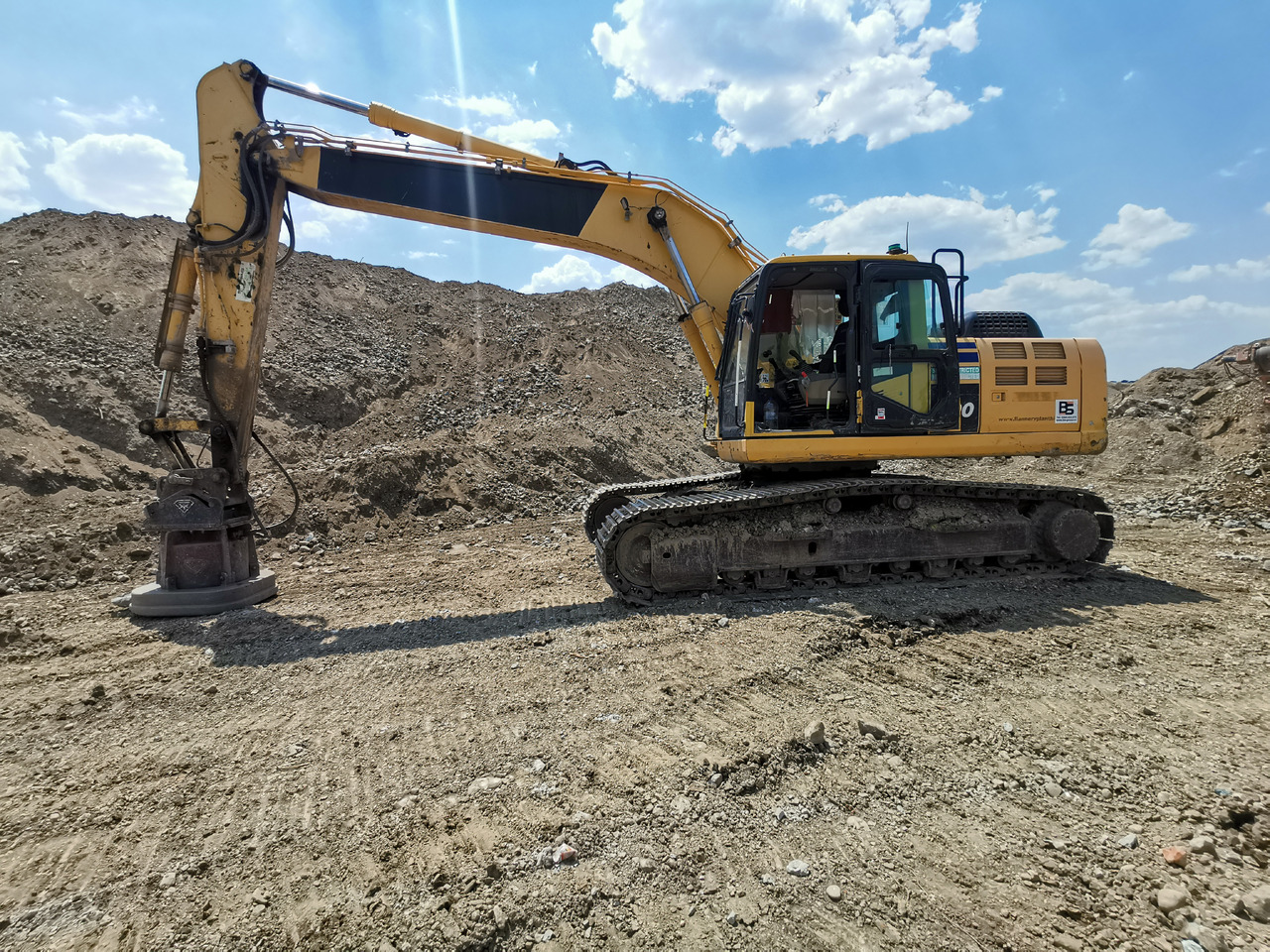 KOMATSU PC 290 LC 10 - Kettenbagger: das Bild 2 KOMATSU PC 290 LC 10 - Kettenbagger: das Bild 2
