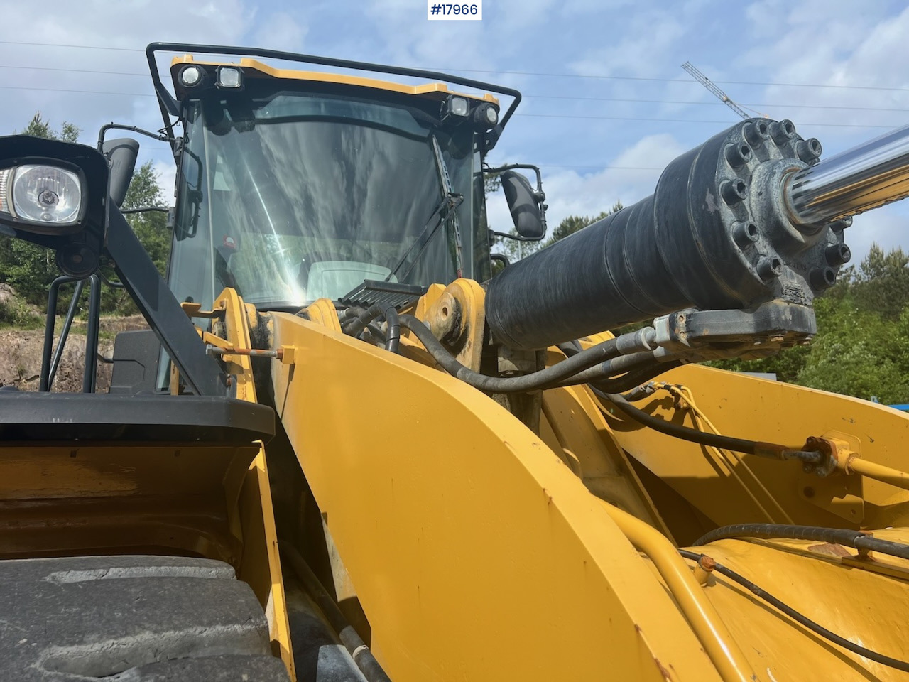 Radlader Caterpillar 966M: das Bild 26