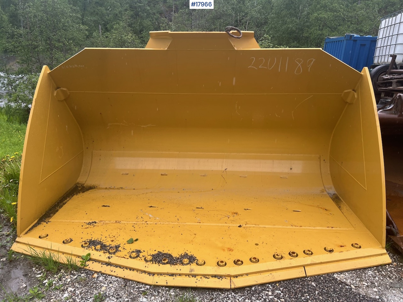 Radlader Caterpillar 966M: das Bild 14