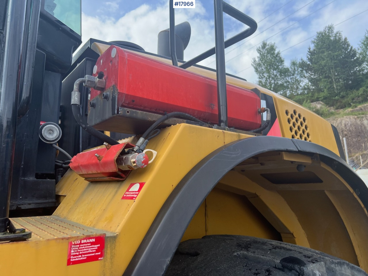 Radlader Caterpillar 966M: das Bild 36