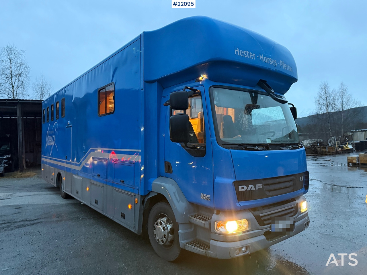 DAF Fa 55 4x2 hestebil m/ plass til 5 hester se video - Pferdetransporter: das Bild 2 DAF Fa 55 4x2 hestebil m/ plass til 5 hester se video - Pferdetransporter: das Bild 2
