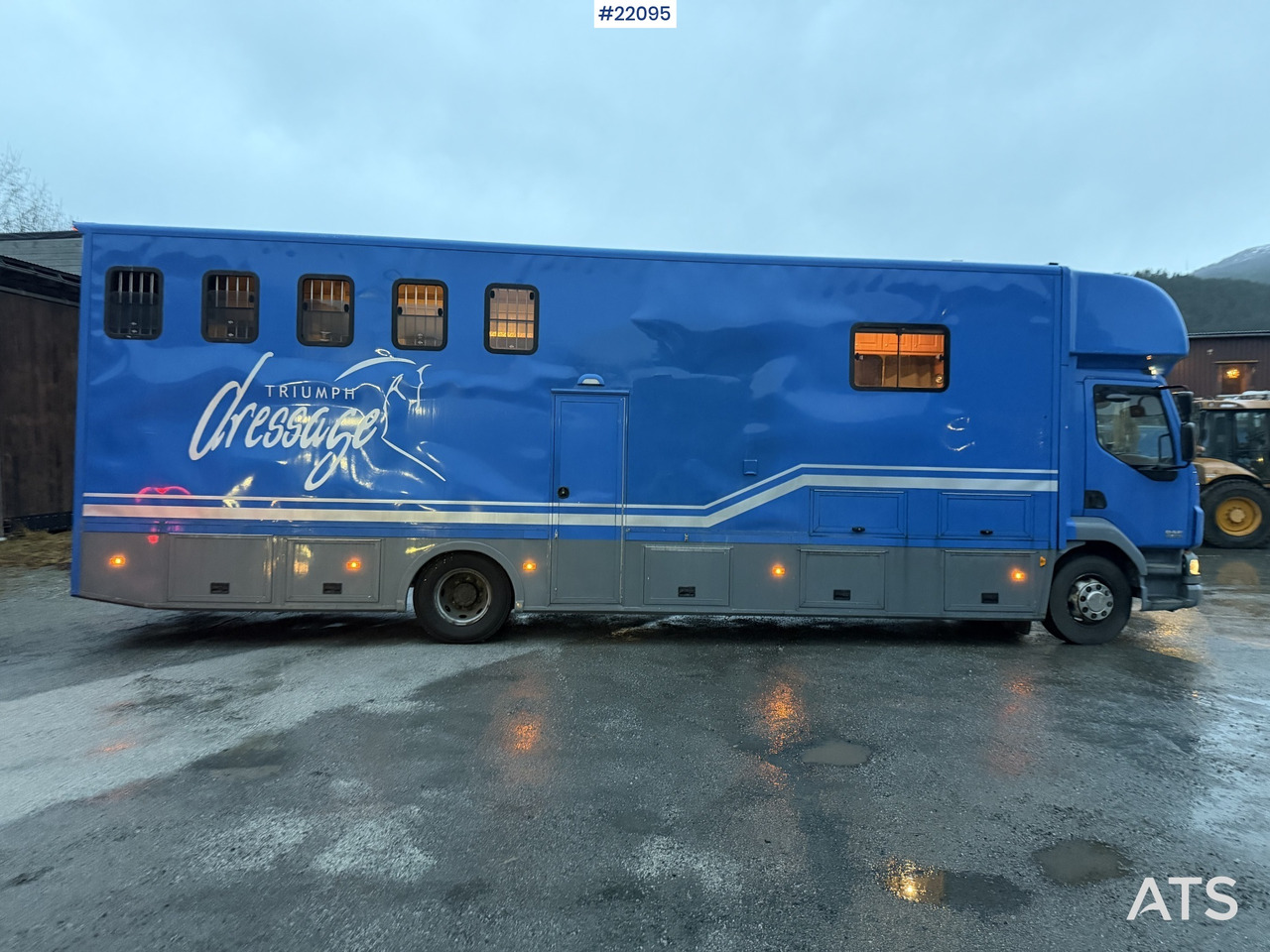 DAF Fa 55 4x2 hestebil m/ plass til 5 hester se video - Pferdetransporter: das Bild 4 DAF Fa 55 4x2 hestebil m/ plass til 5 hester se video - Pferdetransporter: das Bild 4