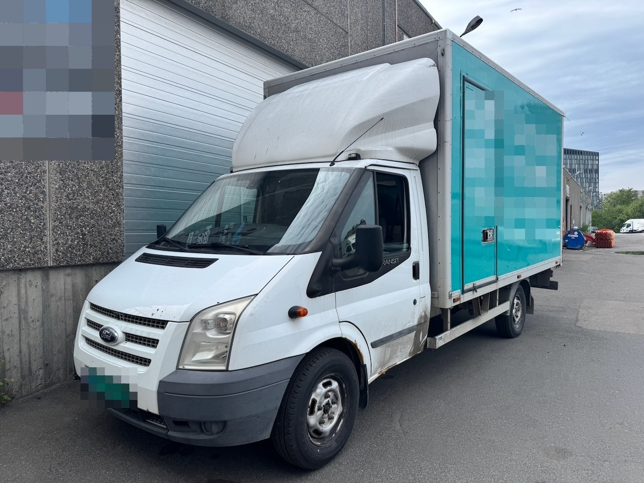 Ford TRANSIT - Koffer Transporter: das Bild 1 Ford TRANSIT - Koffer Transporter: das Bild 1